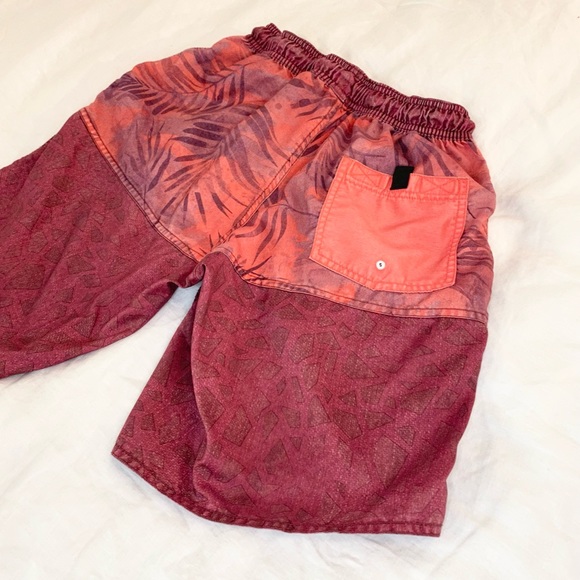Neff Daily Hot Tub Surf Swim Board Shorts in Watercolor Palms Burgundy - Picture 5 of 12